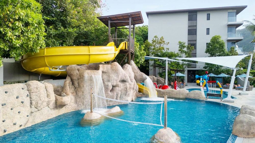 Ozo Phuket 4*