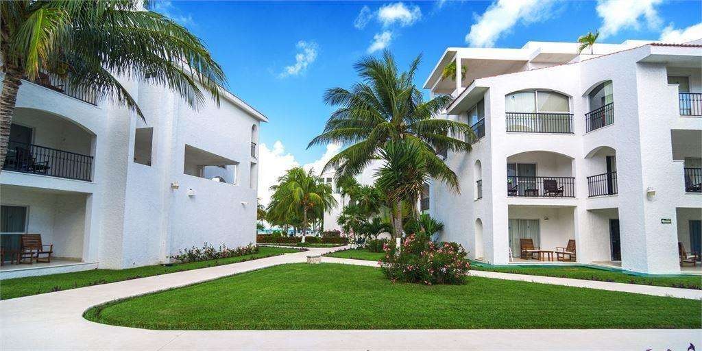 Beachscape Kin Ha Villas & Suites Cancun 3*