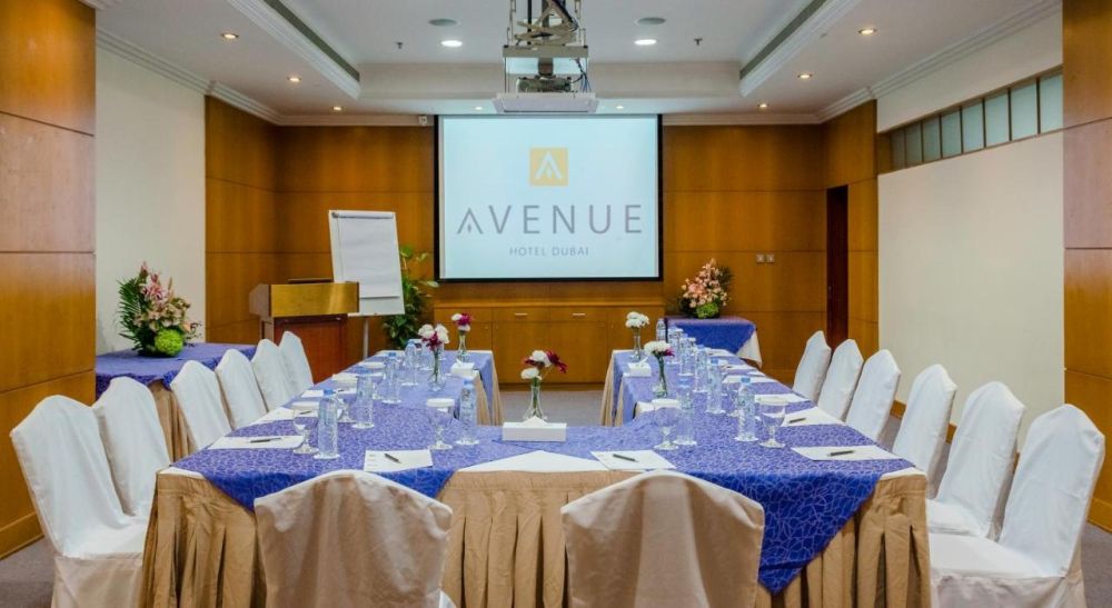 Avenue Hotel 4*