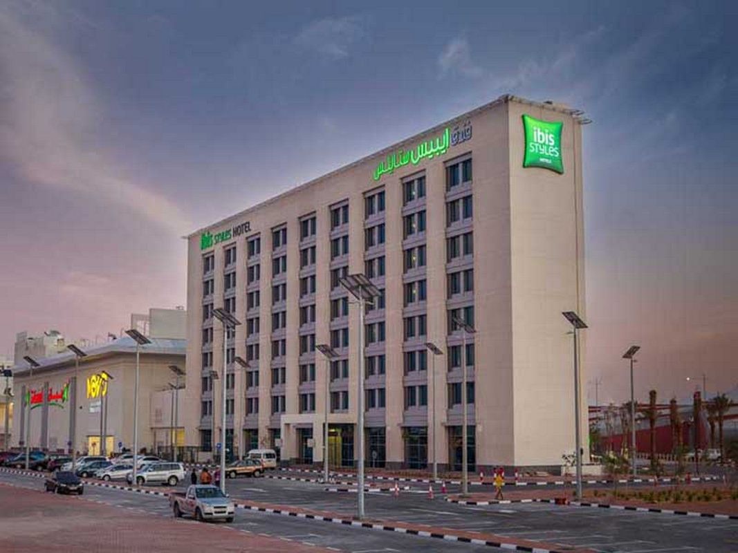 Ibis Styles Dragon Mart 3*