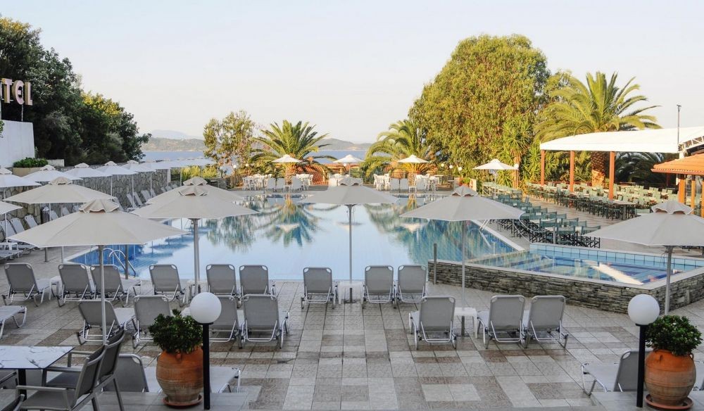 Aristoteles Holiday Resort & SPA 4*