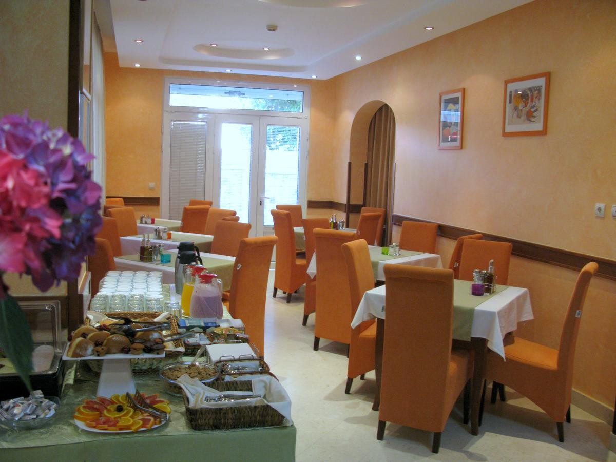 Garni Hotel Koral 3*