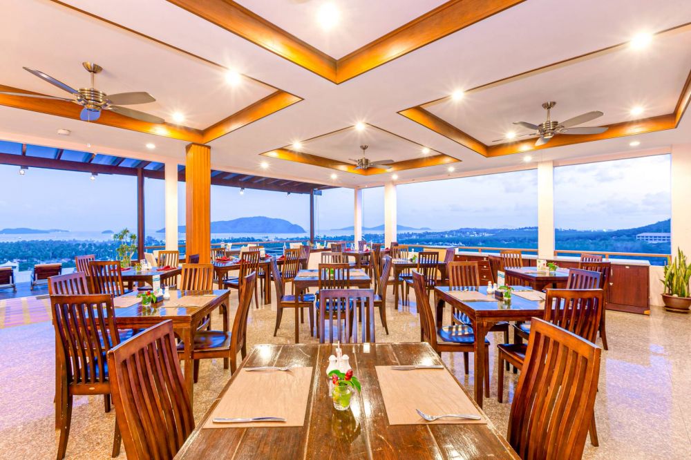 The View Rawada Phuket 4*