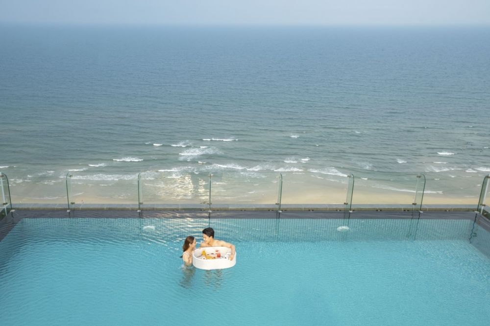 Canvas Danang Beach Hotel 4*