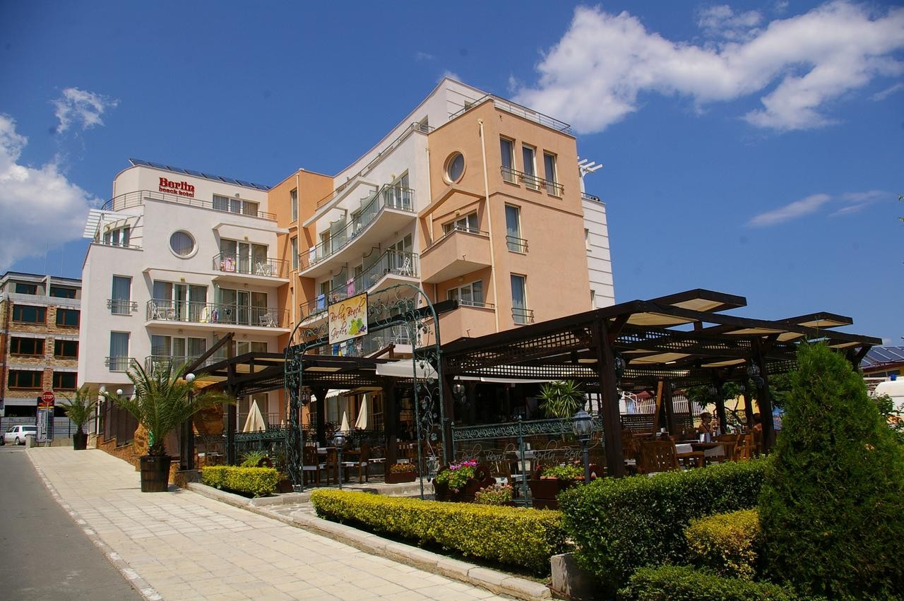 Berlin Beach Sv.Vlas 3*