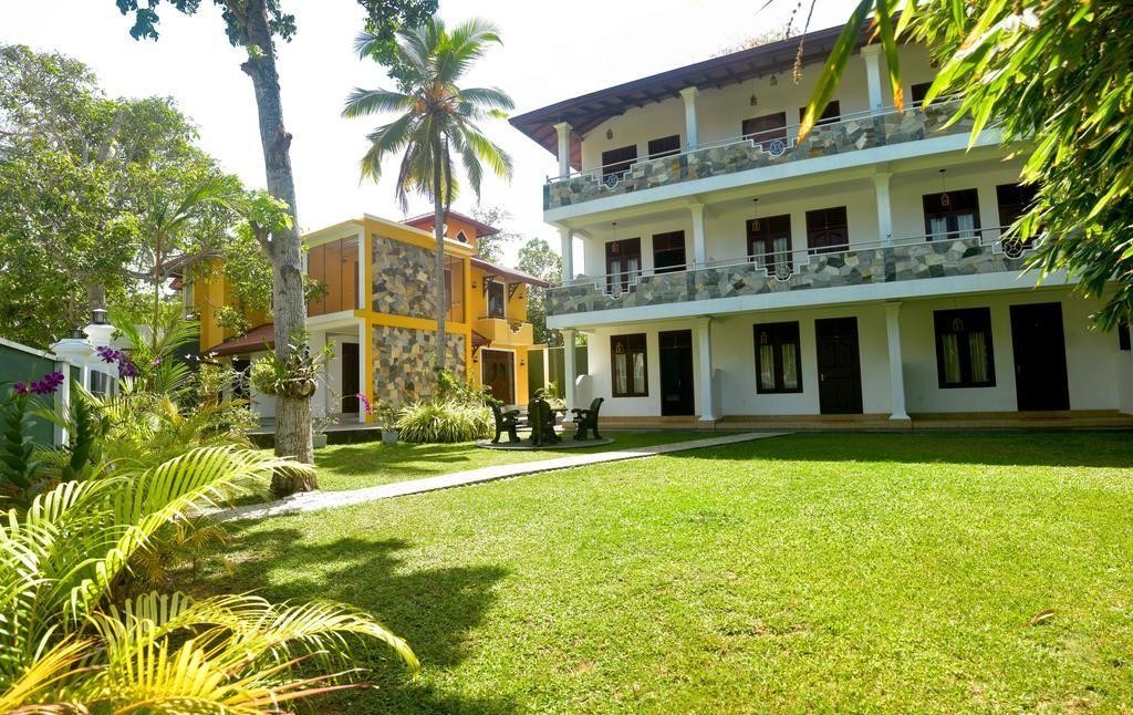 Villa De White Sambur 3*