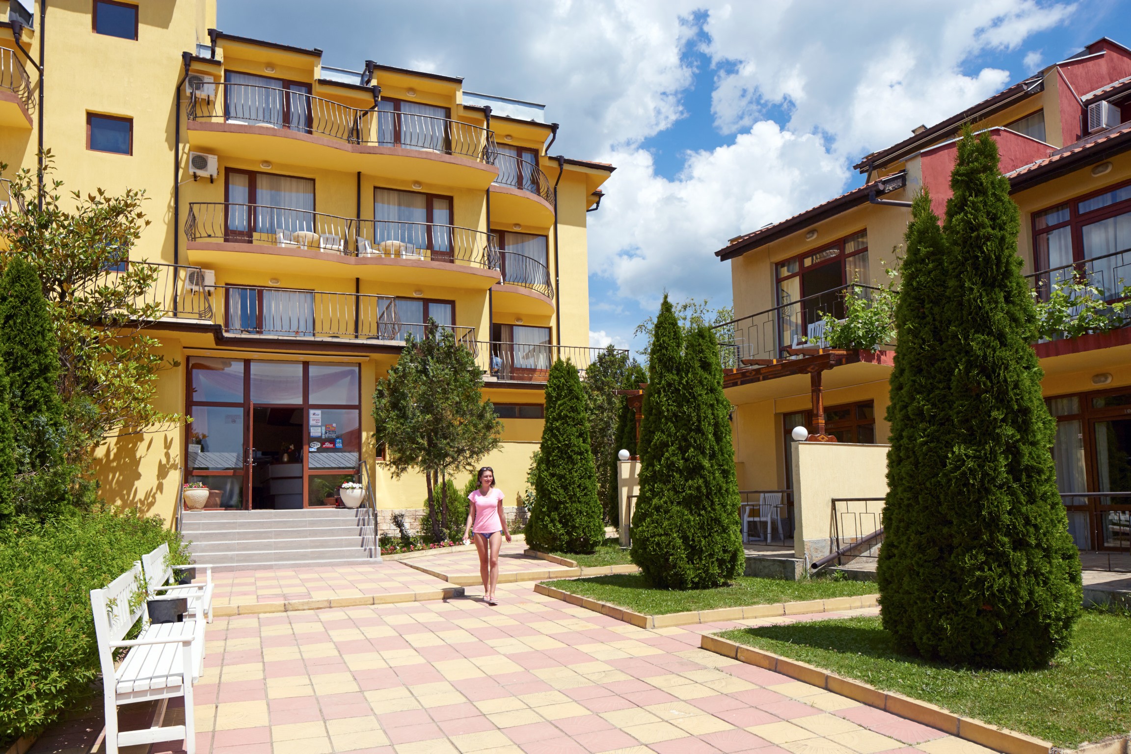 Yalta Holiday Village 3*