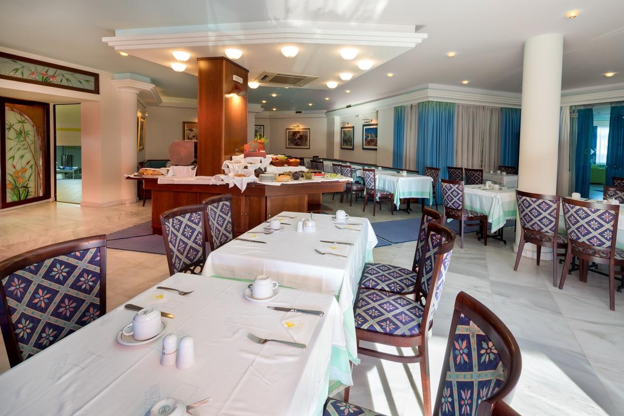 Ilianthos Village Luxury Hotel & Suites 4*