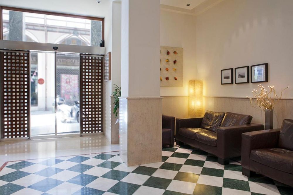 Plaka Hotel 3*