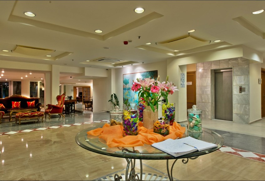 Minos Hotel 4*