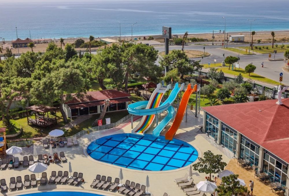 Casa Fora Beach Resort 5*