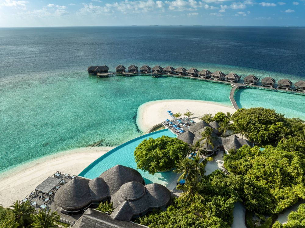 Dusit Thani Maldives 5*