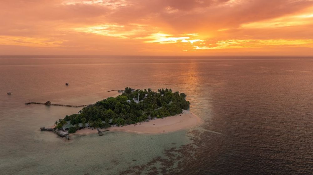 Eri Maldives (ex. Eriyadu Island Resort) 4*