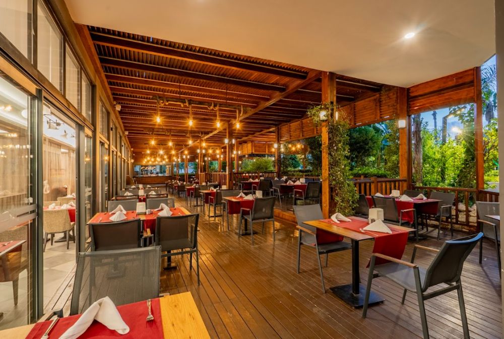 Arnor Deluxe Hotel & SPA 5*