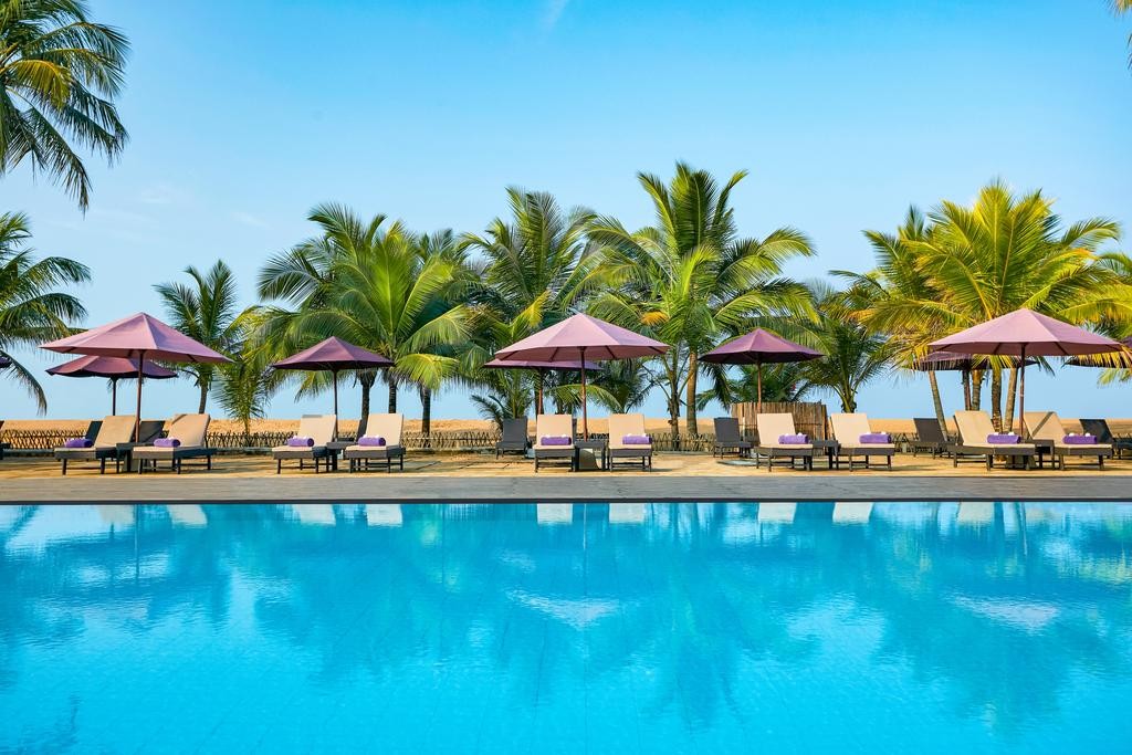 Avani Kalutara Resort 4*