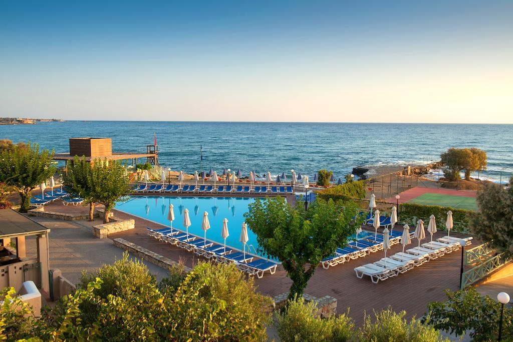 Silva Beach Hotel 4*