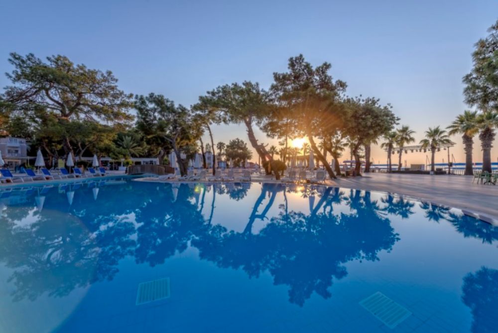 Amara Comfort Kemer (Ex. Loxia Hotels Comfort Resort Kemer) 5*