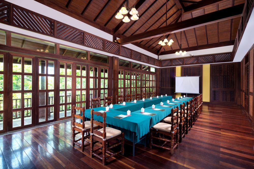 Yalong Bay Earthly Paradise Birds Nest Resort 5*