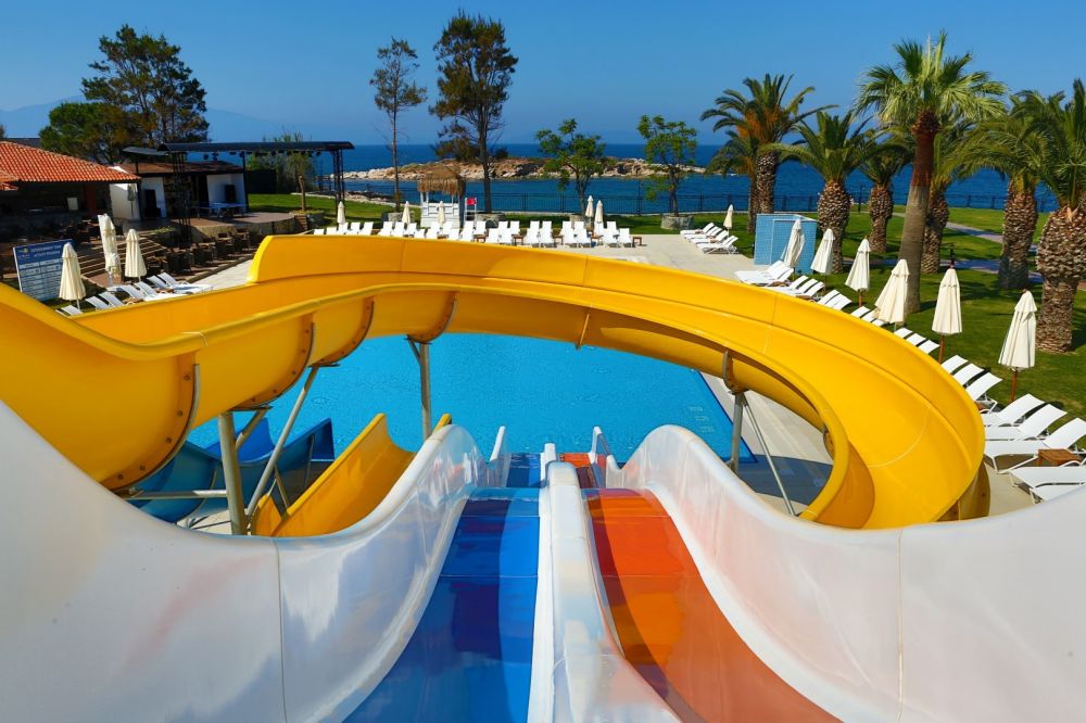 Le Bleu Hotel & Resort 5*