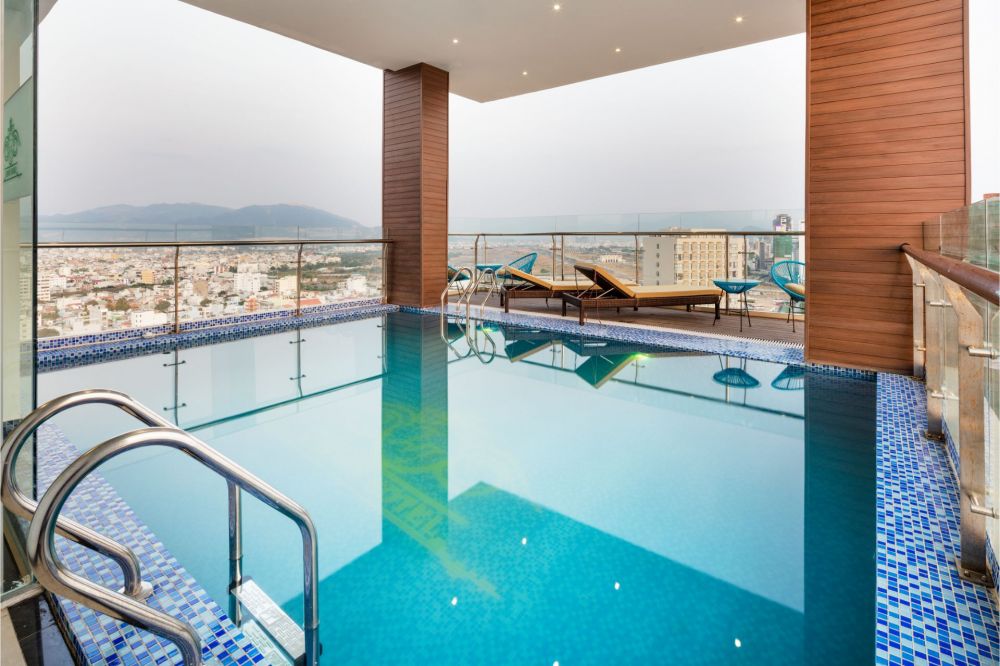 Crown Hotel Nha Trang 3*