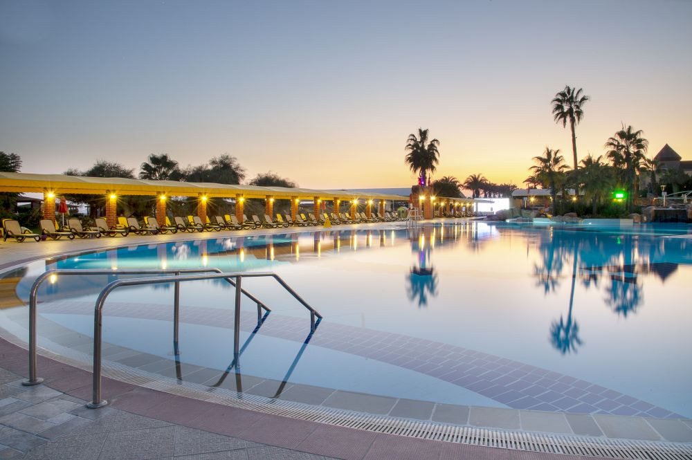 Pine Beach Belek 5*