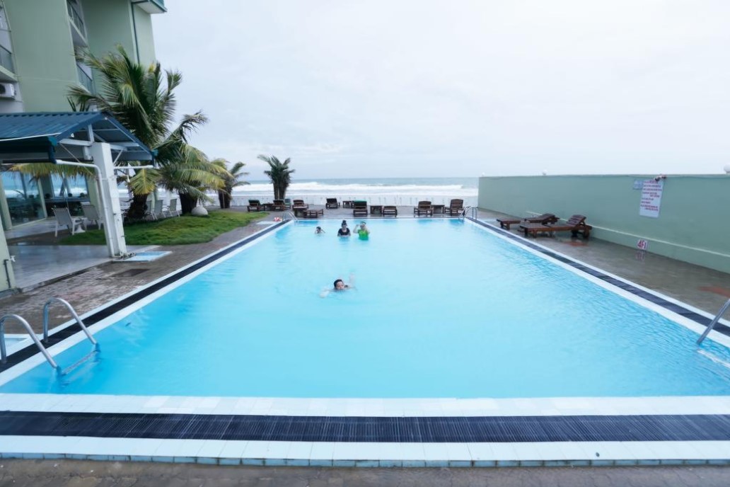 Hikkaduwa Beach Hotel 3*