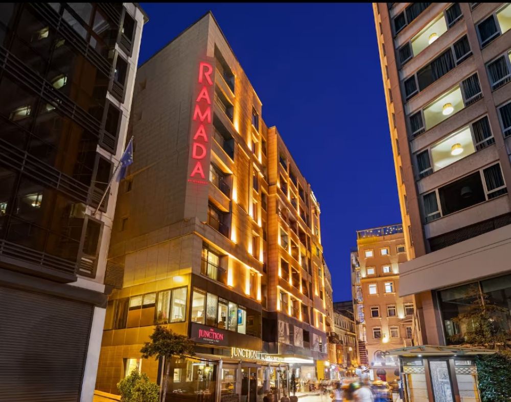 Ramada By Wyndham Istanbul Pera 5*