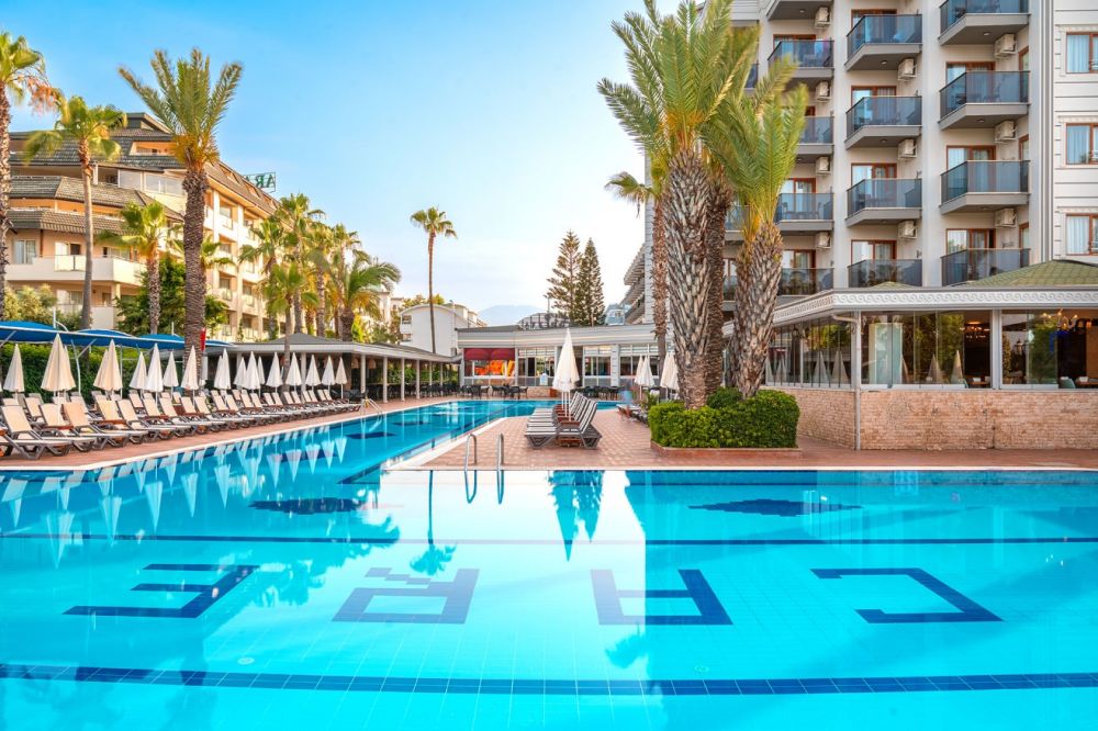 Caretta Beach Hotel 4*