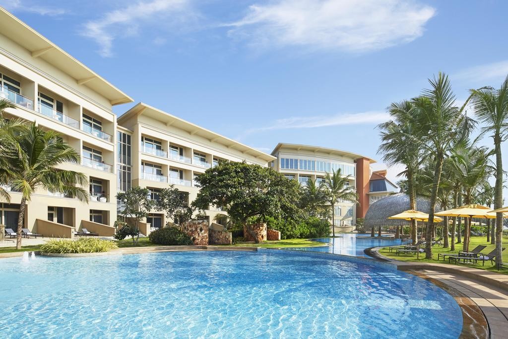 Heritance Negombo 4*