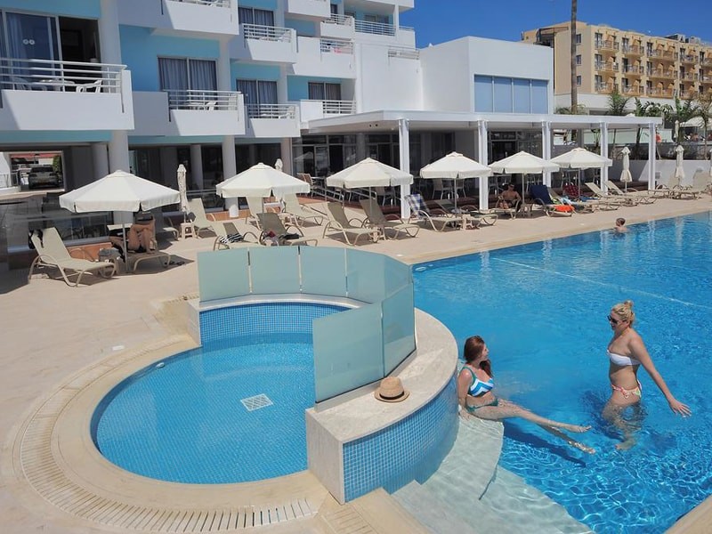 Okeanos Beach Hotel 3*