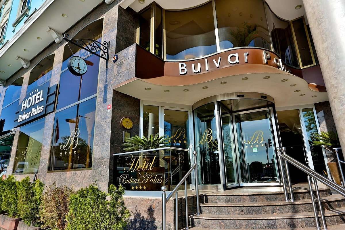 Bulvar Palas Hotel 4*