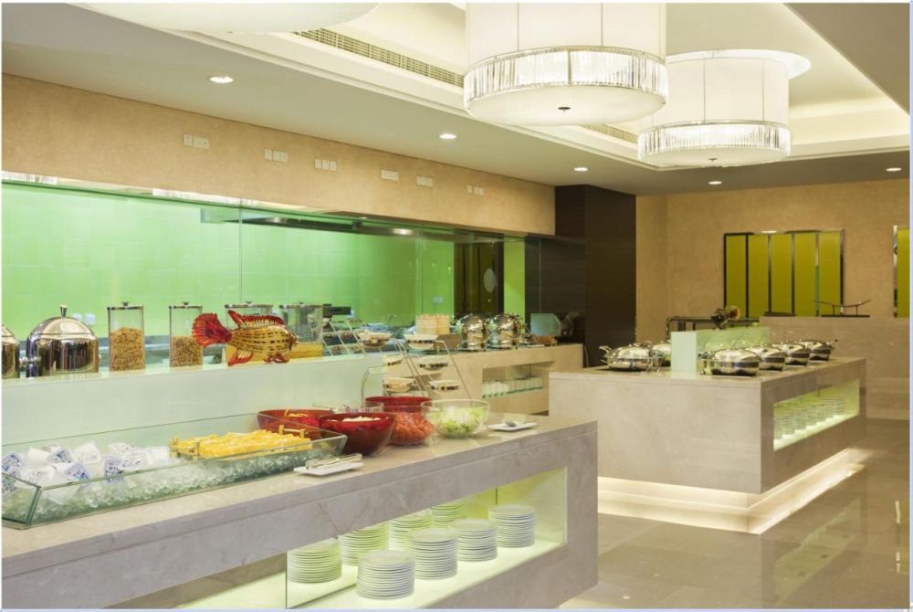 Holiday Inn Express Beijing Dongzhimen 4*