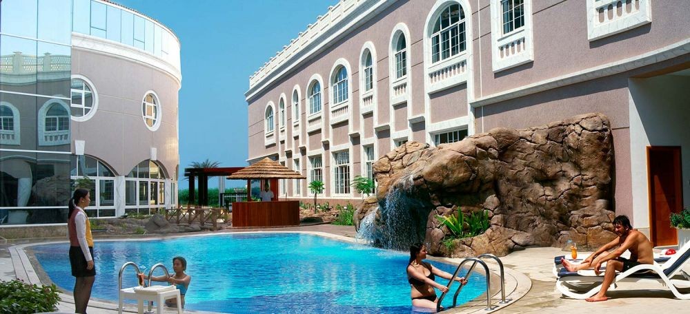 Sharjah Premiere Hotel & Resort 3*