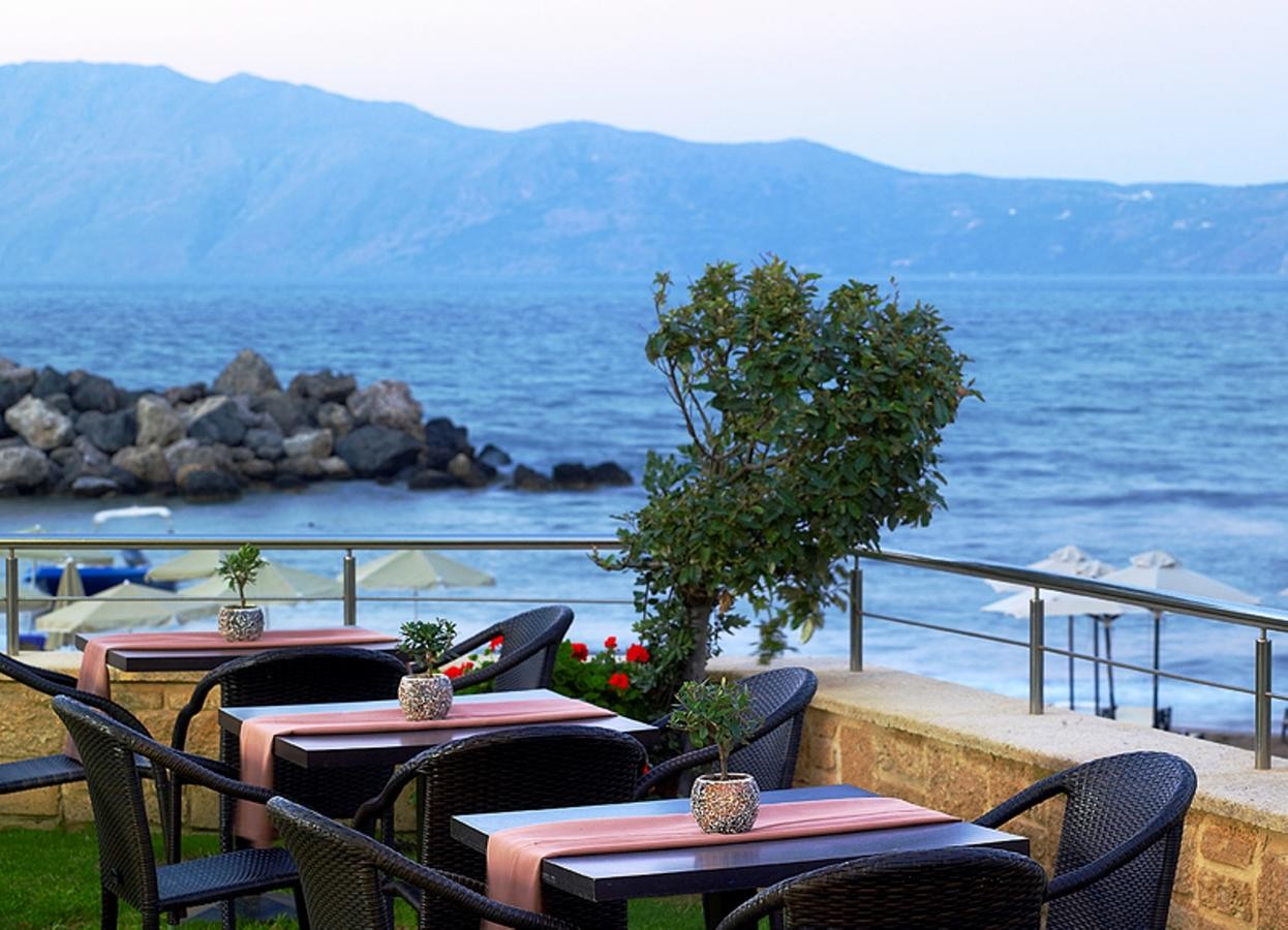 Molos Bay Hotel 4*