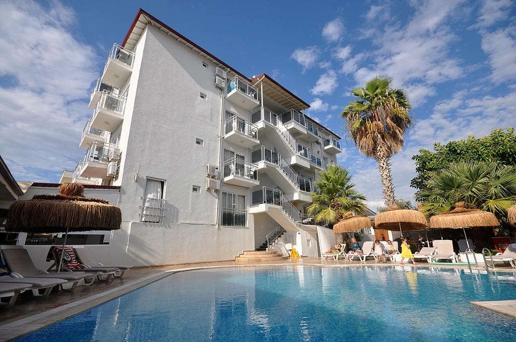 Makri Beach Hotel 3*