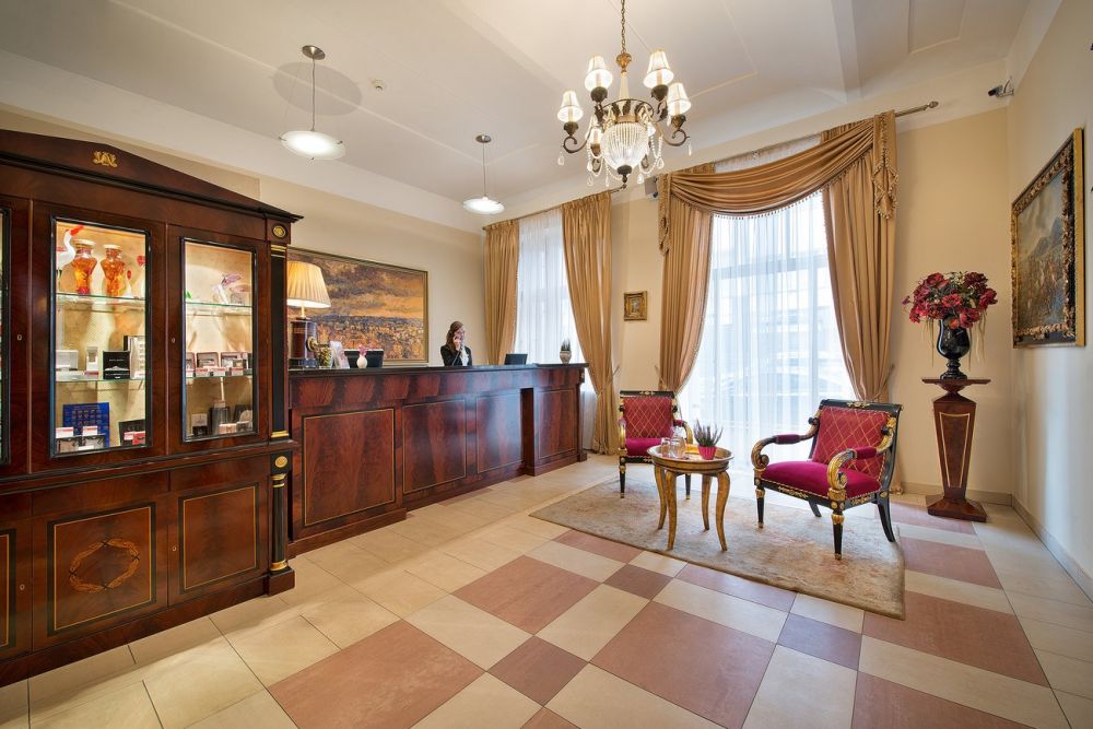 Embassy Prague 4*