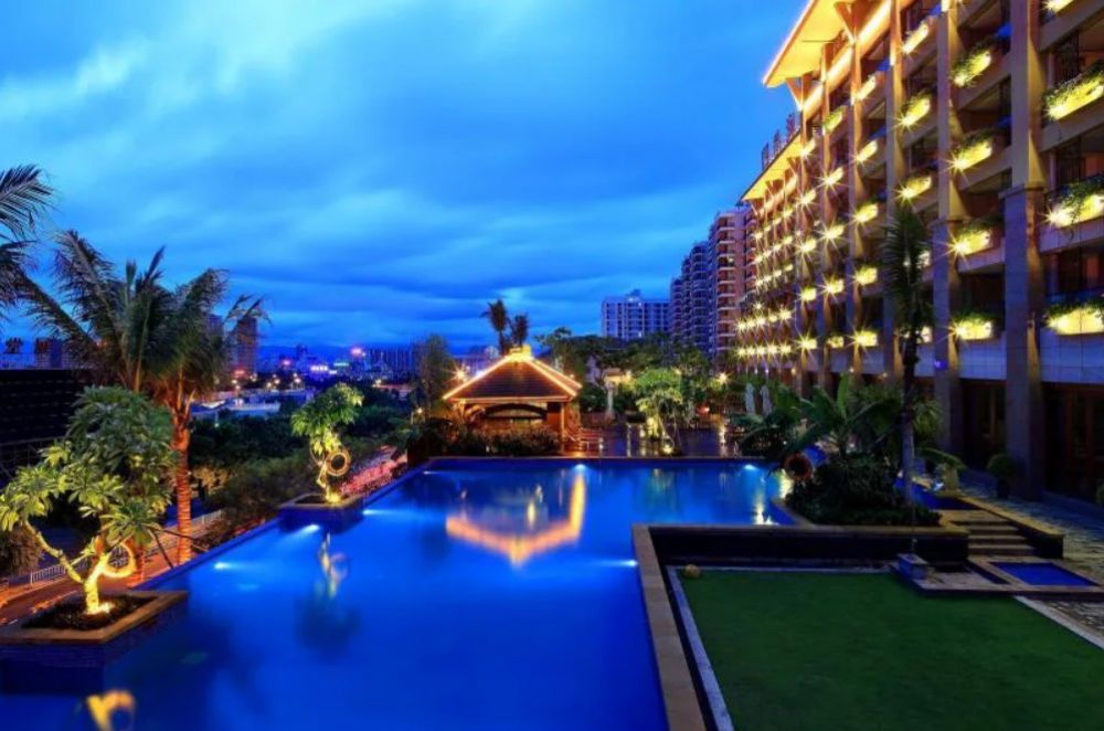 Four Seasons Ocean Courtyard 4*