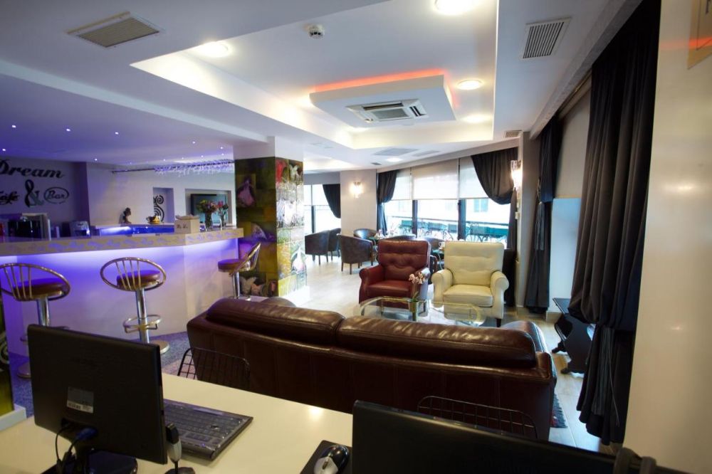 Zagreb Hotel 4*