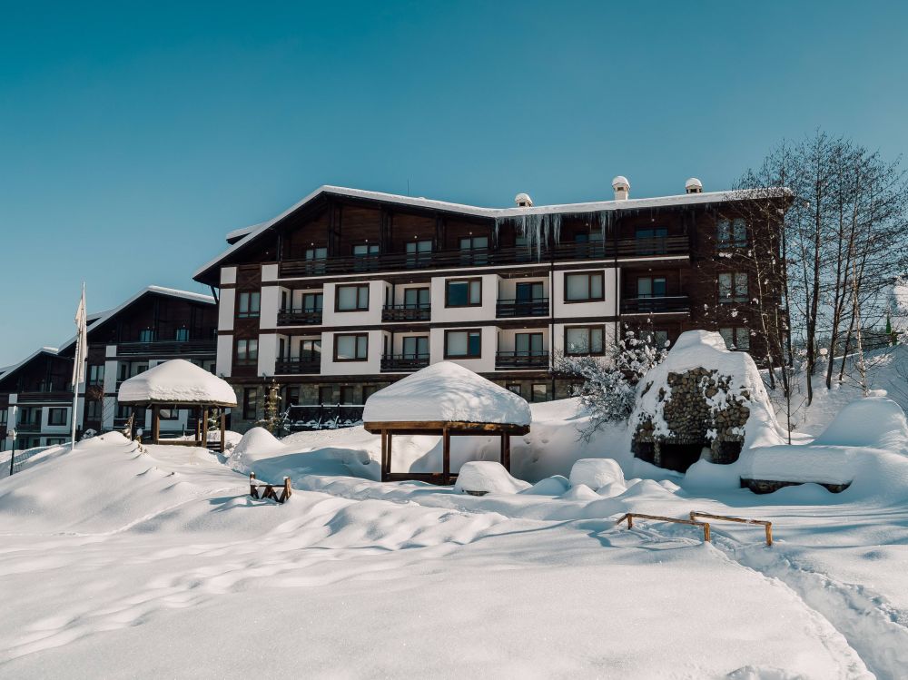 Green Life Ski & Spa Resort 4*