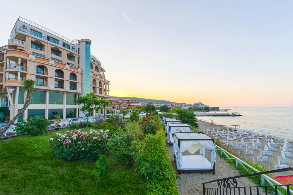 Grand Hotel Sveti Vlas 5*