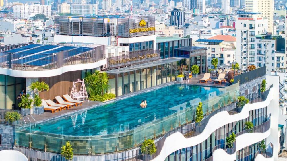 Golden Lotus Grand Hotel 4*