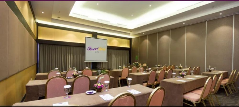 Quest Hotel Kuta 3*