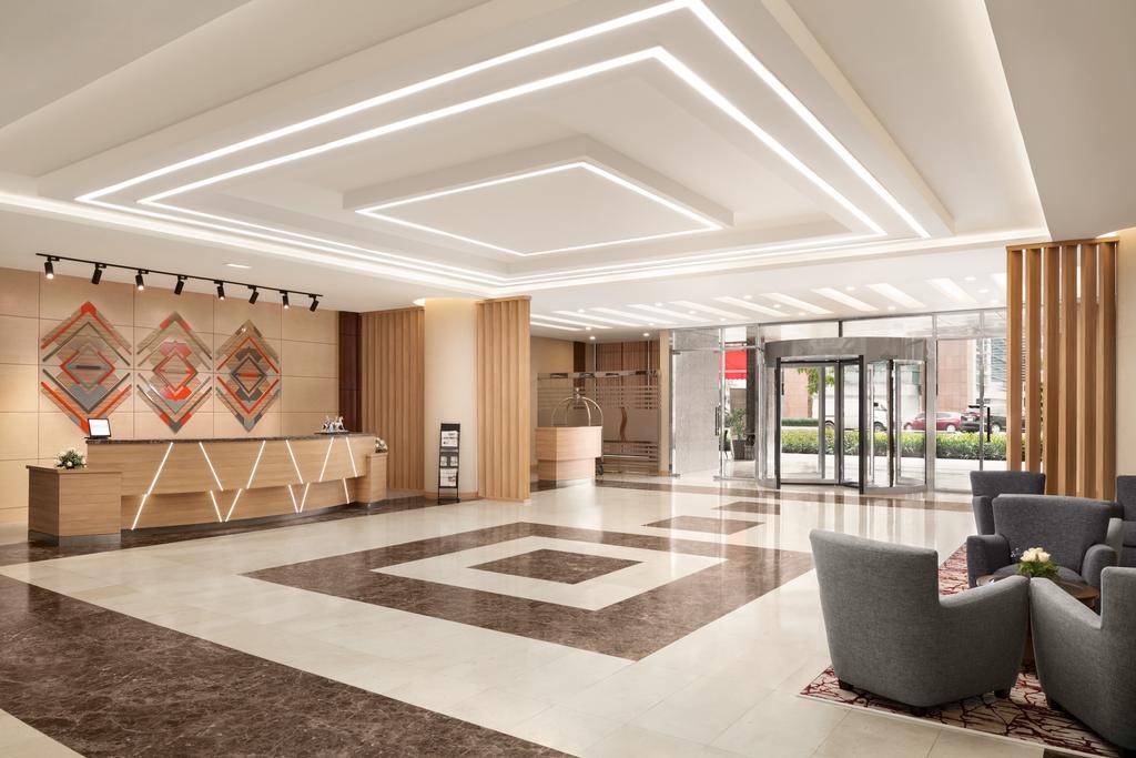 Ramada By Wyndham Dubai Deira 4*