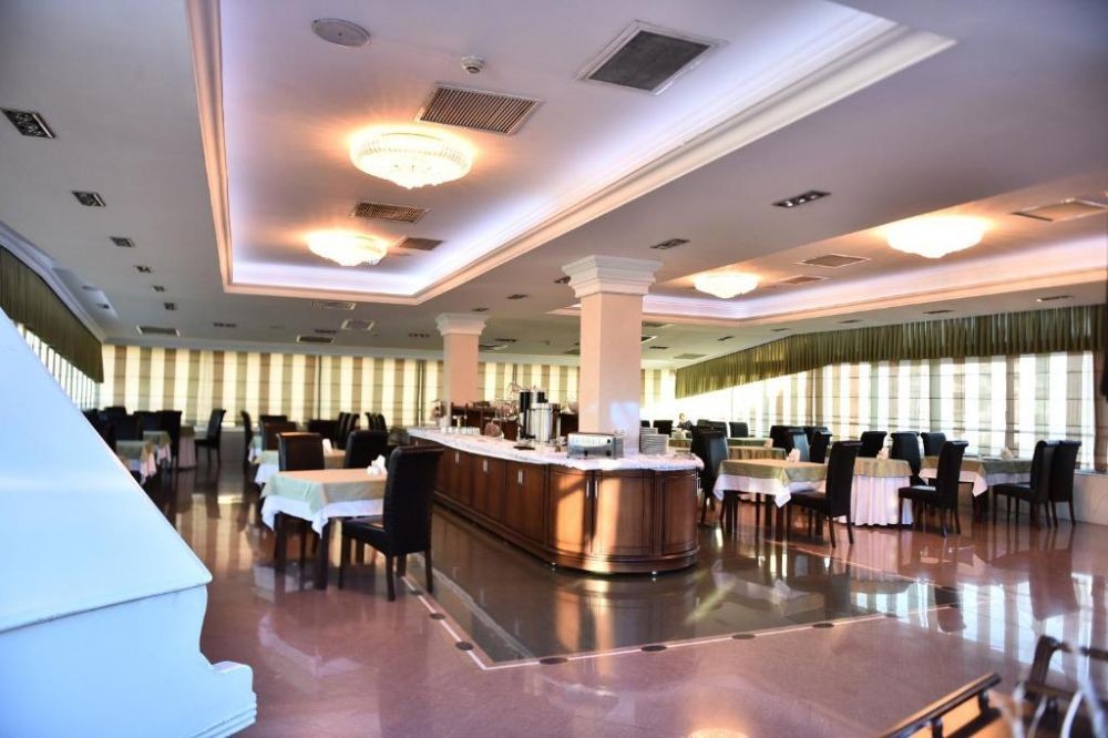 Era Palace Batumi 4*