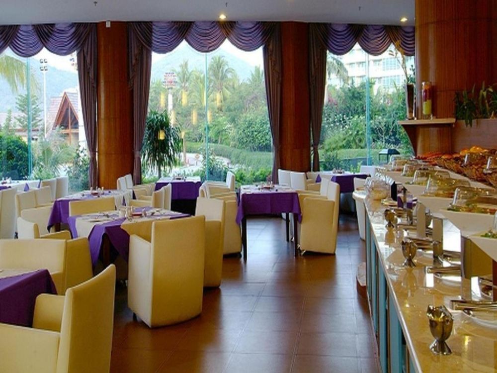Sanya Luyi Seaview Hotel 4*
