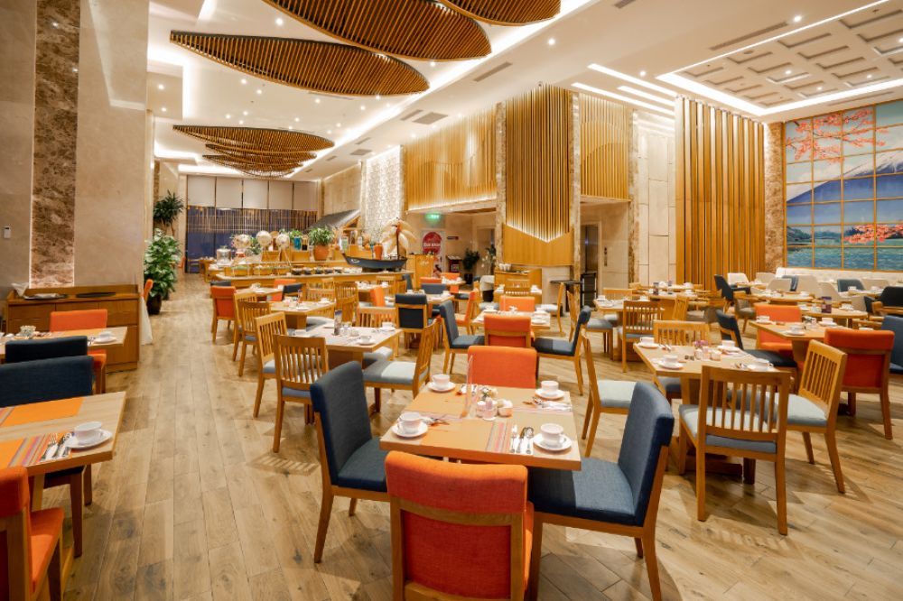 Sala Danang Beach Hotel 4*