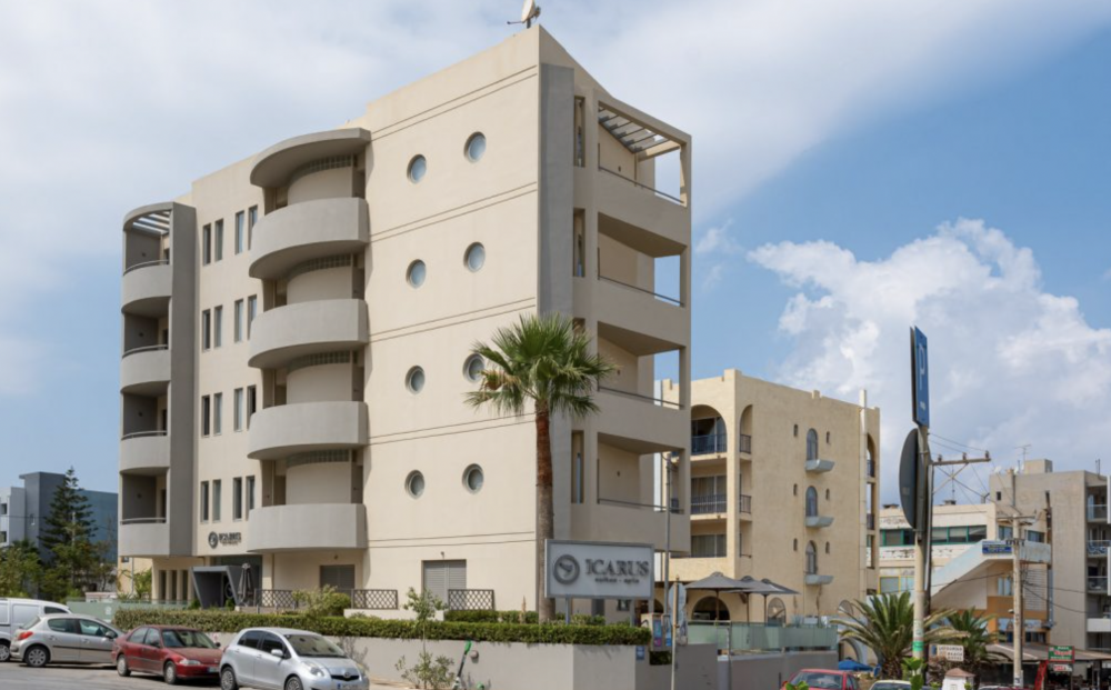 Icarus Suites & Apartments 3*