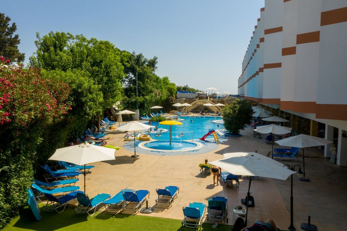 Avlida Hotel 4*