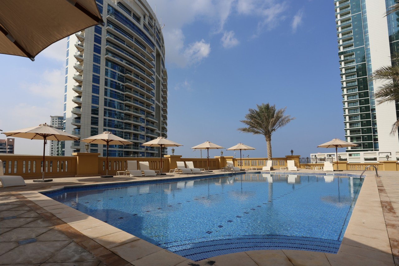 Ramada Hotel & Suites By Wyndham Jbr (ex. Hawthorn Suites) 4*