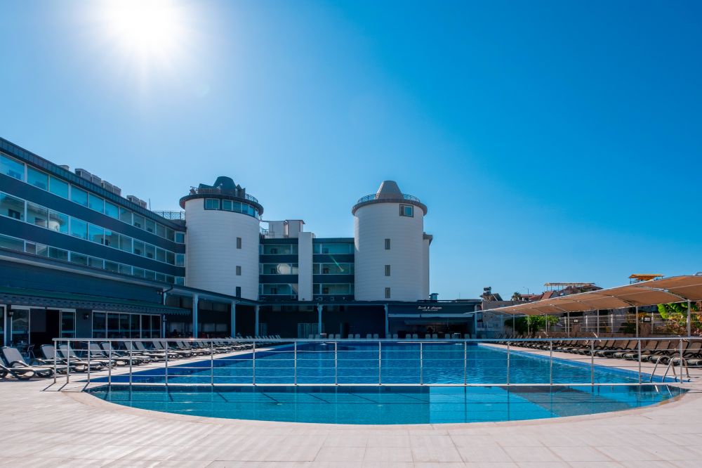 Jura Hotels Kemer Resort 4*